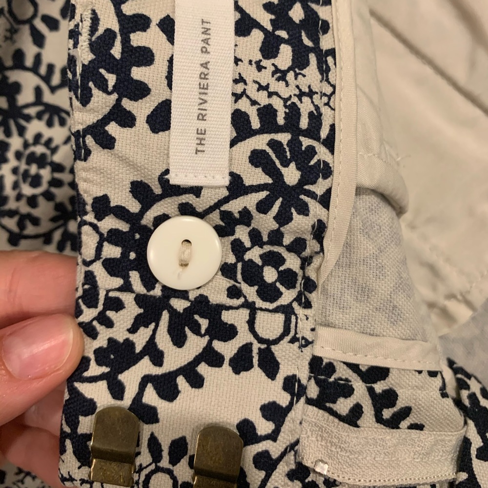 LOFT Riviera Floral Pant - Picture 4 of 10